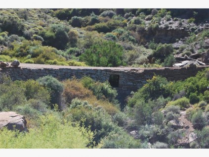 Dry stone work on Gannaga Pass, built in the 1930s as a job creation project during the depression.