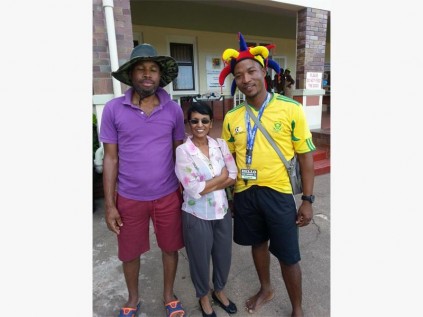 Teacher chaperone Mthokozisi Myende (left) and principal Dr Maliga Chetty (middle) express their heartfelt thanks to 'Lizard' from The Mercury Hibberdene Children's Holiday Home.
