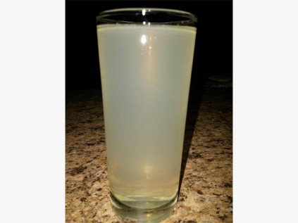 No, it's not lemonade. Elsa-Marie Malan snapped this photograph of the colour of the drinking water in Southport.