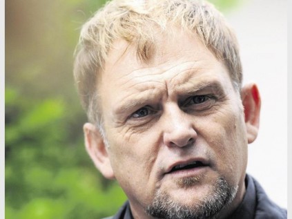 Steve Hofmeyr.