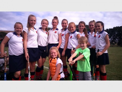 U13 hockey girls (from left) Jade Fuhri, Lauren Barnes, Tannah Caldwell, Sarah Jarvis, Demi Orsmond, Jesse Powell, Jodi Jefferys, Calli Allan, Nicole Barnes, (front) Sophie Rhodes drew all their games in last weekend’s winter sports day held at PSSP. Jade’s little brother Troye Engelbrecht (green T-shirt) came to support his big sister’s team.