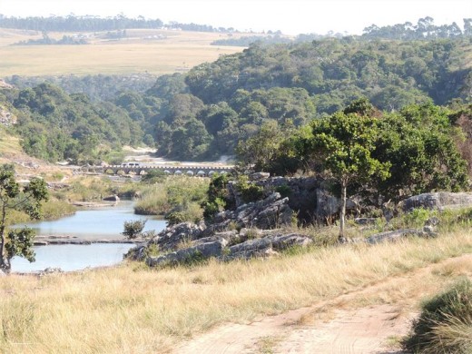 The twisty, scenic road to Mnyameni.