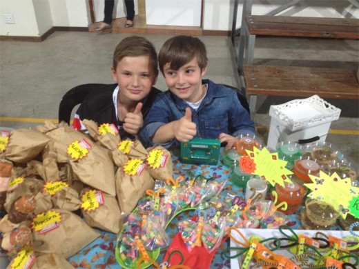 Gr 4 pupils Gregory Botha (left) and Guy Henderson.