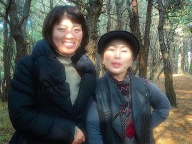 Fellow hikers,,, of a sort.