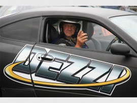 Need for speed: Des Gutzeit is ready to burn up the tar. 6994vee