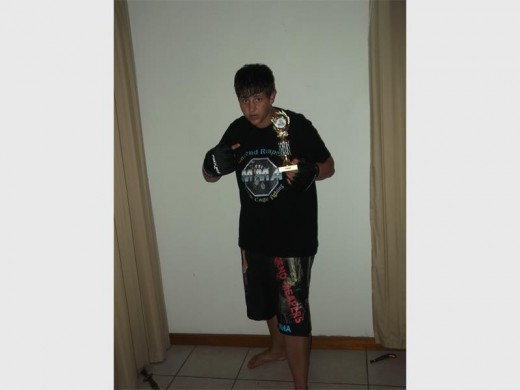 First win: Ronel Potgieter dominated in the grappling fight.