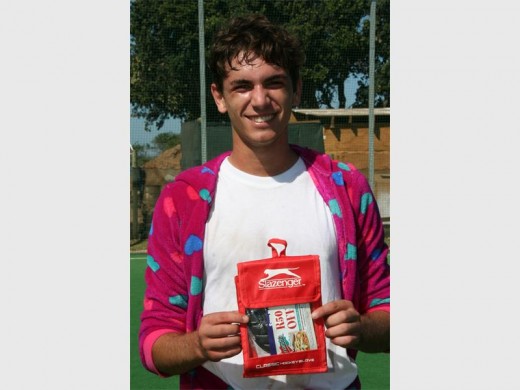 Awarded: Jonathan Francesconi was the most promising male player. 0926vee