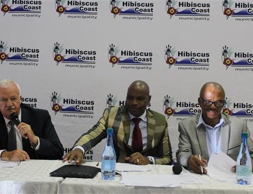 Deputy mayor Johnny de Wet (left), municipal manager Max Mbili  and spokesman Simon April.