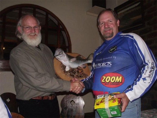 Next year: Pem Reneke (Pisces Predator Kickboats) congratulates Manus Erasmus (right) on his runner-up spot.