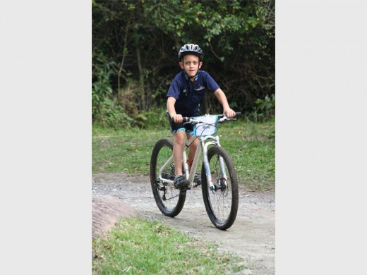 Testing: Andre Benecke of Umtentweni does a practise run around the Burry Stander Park. 9313vee