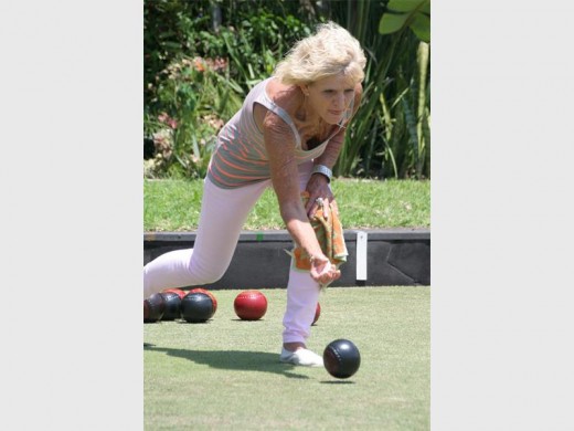 Going pro: Margaret Duffield masters the art of bowling in a short space of time. 5543vee