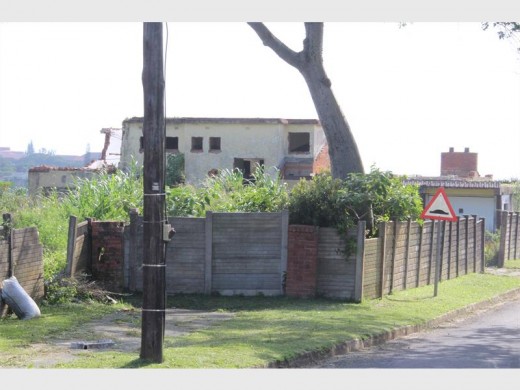This house in Scorpen Lane, Mbango, has become a crime hotspot and a nightmare for neighbours. 