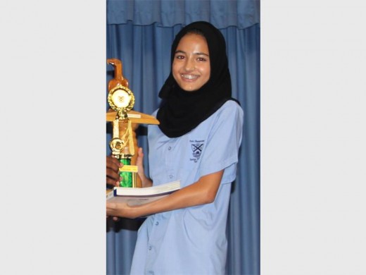 Iman Khan earned the 2016 dux approximae award.