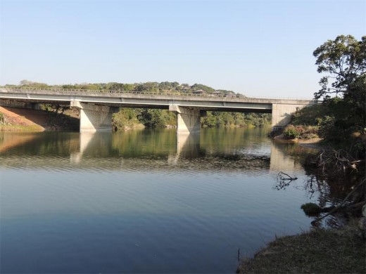 The Mpenjati river bisects the reserve but both sides have plenty to offer visitors.