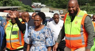 Ray Nkonyeni Municipality mayor Zodwa Mzindle (left) with KZN Transport MEC Siboniso Duma.