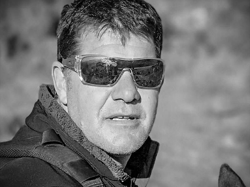 Ocean guardian saves turtle at Glenmore Beach