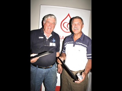 Peter Terry-Lloyd and Johan Gouws with their 175th award