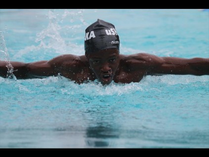 uShaka swimmer Nkosinolwazi Mbatha cruised through the boys 100m butterfly event on Saturday at the last NKZN Age Group gala for the season, held at the Arboretum town pool. See full story on page 22PHOTO: Richard Springorum