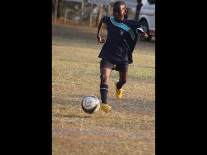 Lindo Gumede of Veldenvlei on a break towards the  goal box