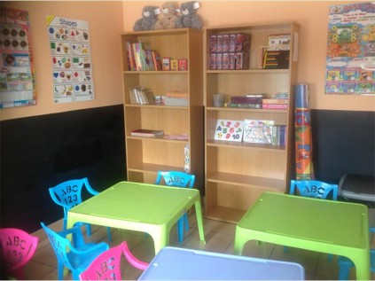 Although Big 5 False Bay Local Municipality supplied a new crèche building, all extras, including furniture, toys, running water and electricity were supplied through private donations, mostly from Standard Bank
