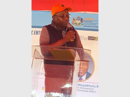 Tourism KZN CEO Ndabo Khoza addresses stakeholders about Richards Bay's need for a holiday resort
