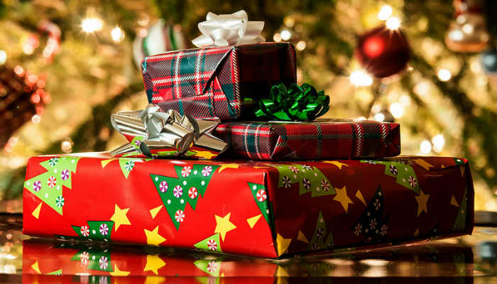 christmas-gifts-a1urbclp