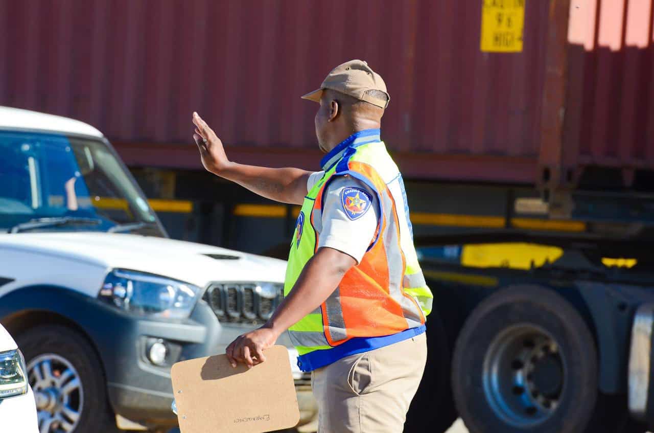 More than 1 300 scholar transport vehicles impounded in safety crackdown