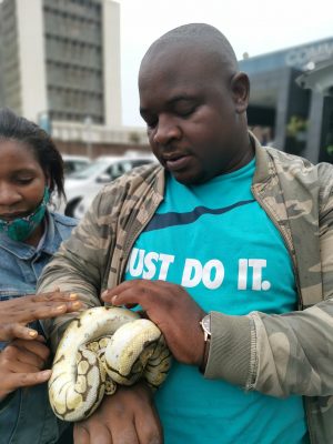 Isimanga!!! iphoyisa laseThekwini lithola inhlwathi kwipotimende ...