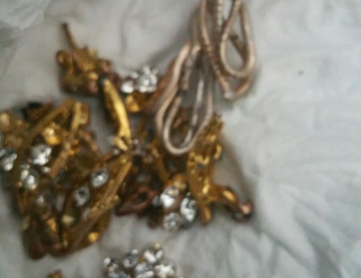 Jewellery recovered from a smash-and-grab suspect who was apprehended by Ria Sebetsa Security Services guards on the evening of 5 February.