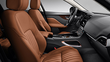 FP_17MY_112_LHD_GALLERY-device_desktop-1366x769_tcm160-186313_desktop_1366x769