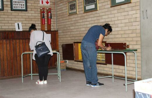 Parents of Midrand High School learners cast their votes. Photo: Sphiwe Masilela