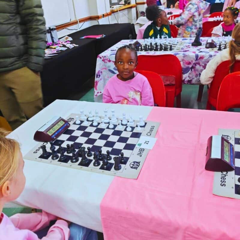 Both players adhered to their training strategies, utilising familiar openings, managing their time effectively, and sharpening their tactical alertness.