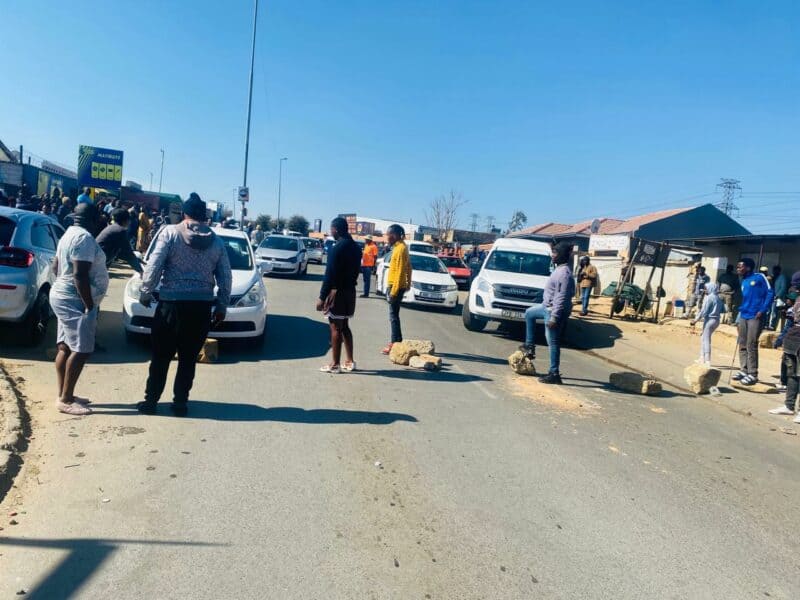 The residents says City Power officials entered the area earlier today, and will not be allowed to leave until the matter is addressed.