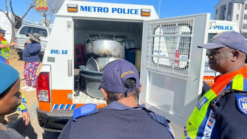 Noordwyk Residents Association chairperson Bonginkosi Nhlapo heaped praise on MMC Mgcini Tshwaku for leading such an operation.