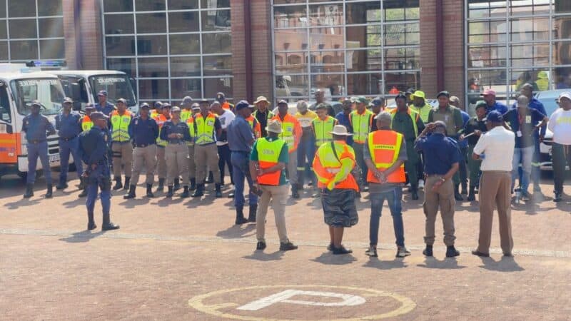 Forged delivery bike papers, illegal trading, and traffic violations; city officials leave no stone unturned in two days of major crackdowns.