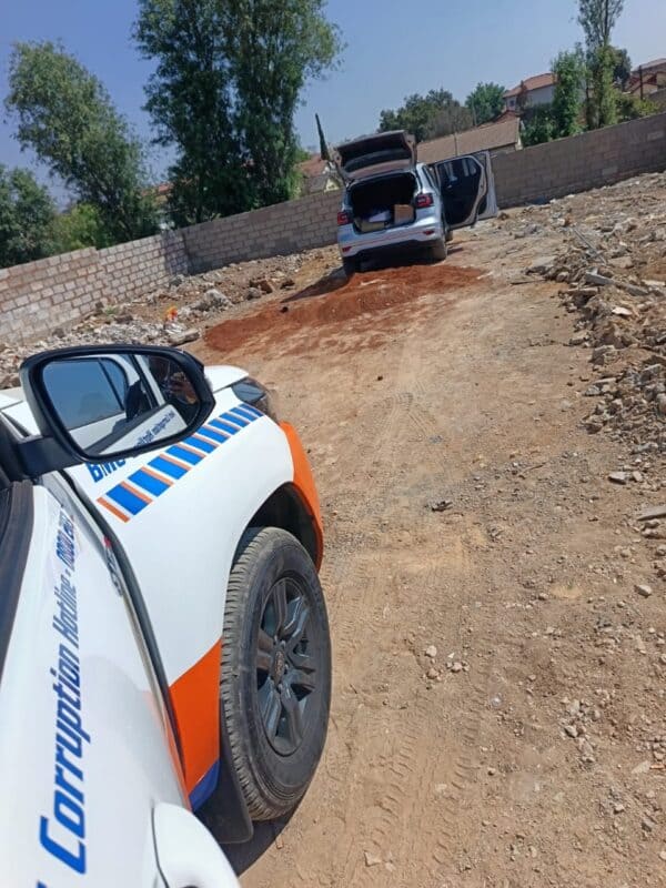 Fast response from JMPD officers turns the tables on hijackers in Ebony Park.