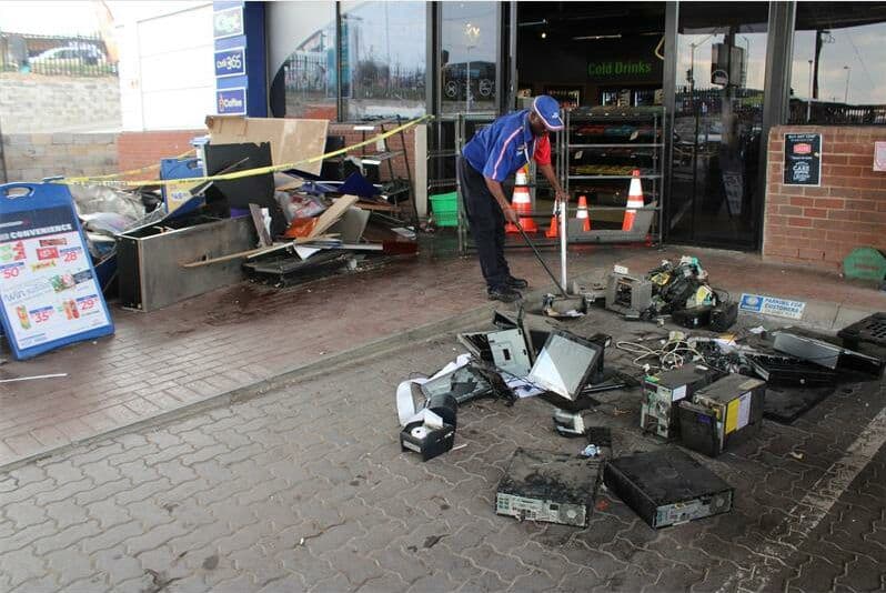 After being hit by eight men in December last year, the Kaalfontein Engen garage was hit again, this time by about 12 armed men wearing masks.