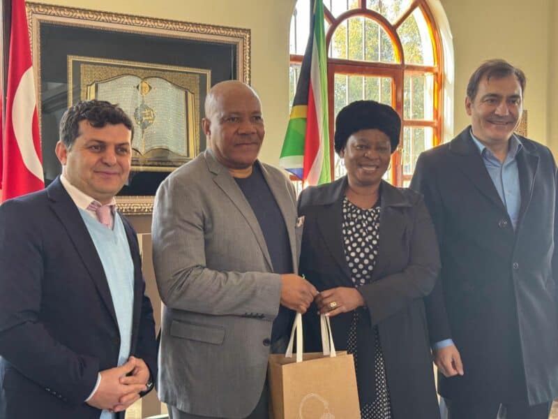 The deputy minister of education encouraged the Nizamiye Primary and High School Grade 12 learners to do their best ahead of the preliminary and final examinations