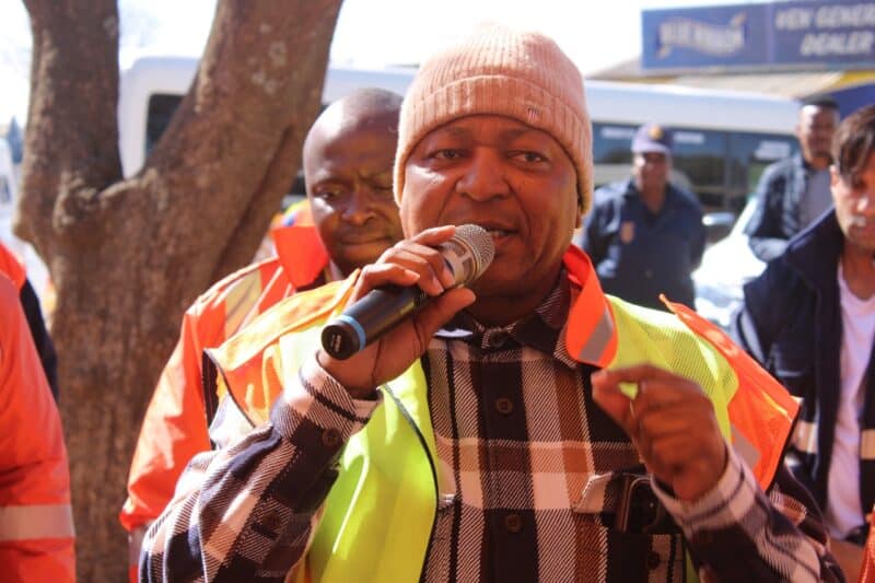 MMC for Transport Kenny Kunene says the city is delivering on its promises, as JRA teams repair potholes and resurface roads in Rabie Ridge.
