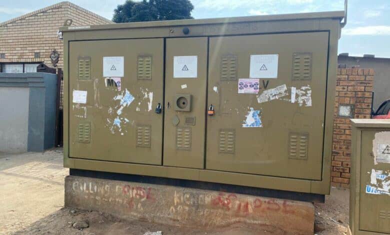 Rabie Ridge and Mayibuye residents are still without electricity as City Power races to repair a key transformer fault.