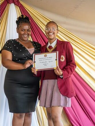 Teacher Nompumelelo Ngobese with learner Nonhlanhla Ngcobo, honoured for outstanding achievement at the school’s learner awards ceremony on March 6, 2025. Photography: TalkRepublicMedia