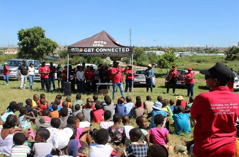 With 8?700 meals served, thousands of packs delivered, and countless smiles shared, Acts of Love closes 2025 with gratitude for volunteers, donors, and the wider community who have made a difference in the lives of so many.