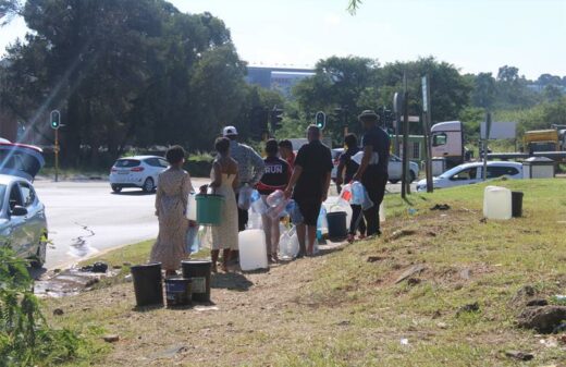 Residents line up for water in Midrand amid shortages. Photo: Comfort Makhanya.