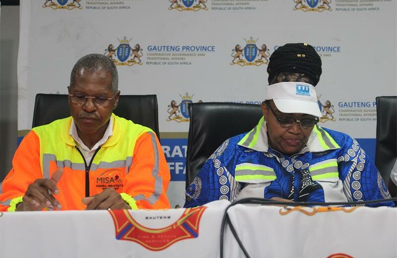 Cooperative Governance and Traditional Affairs Minister Velenkosini Hlabisa, and department of water and sanitation minister Pemmy Majodina at the media briefing on February 12. Photo: Comfort Makhanya