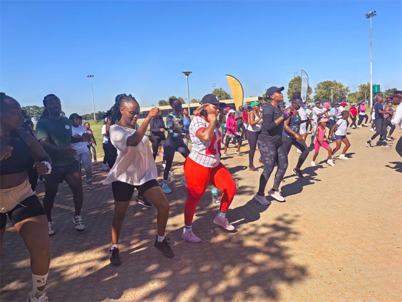 Rabie Ridge residents sweat it out at city’s free aerobics session