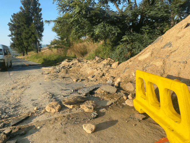 Ward 132 councillor Annette Deppe says the unfinished R55 provincial road maintenance project, near Kyalami Corner, is worsening already severe traffic congestion, as she questions where the province, and the contractor are.