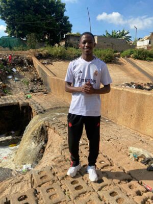 Democratic Alliance (DA) youth representative in the Midrand constituency Eddie Kgeletsane raises concerns over a worsening sewage crisis in Ivory Park on April 16, 2026. Photo: Comfort Makhanya