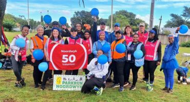 Noordwyk Parkrun members honour the autism awareness campaign. Photo: Zanele