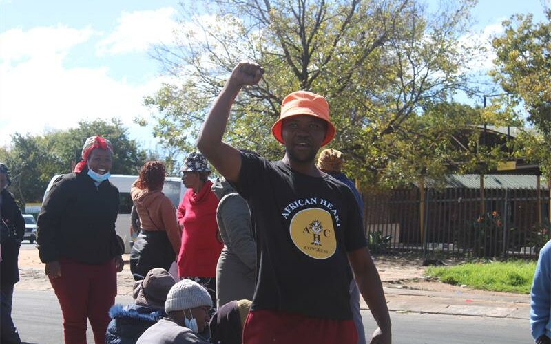 Parents and residents unite in protest over unsafe school environment concerns on May 6, 2026. Photo: Comfort Makhanya