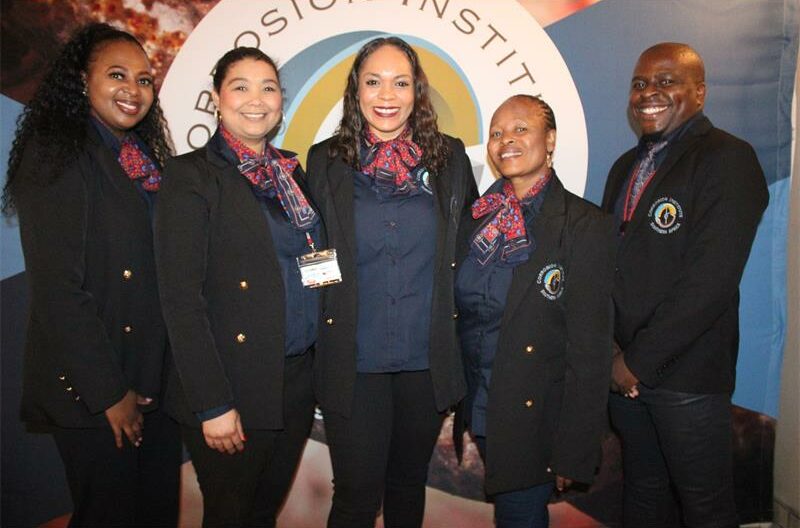 Most people don't know what rust is or how it affects their daily lives, experts in the field decided to explain it to them in an awareness event. They also showed attendants how to prevent it from happening.